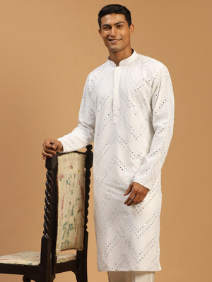 VASTRAMAY Men Embellished, Embroidered Straight Kurta(White)