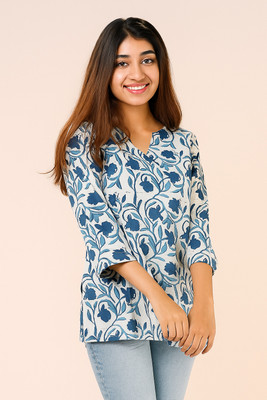 PUTUL Women Floral Print, Printed Straight Kurta(Blue, White)