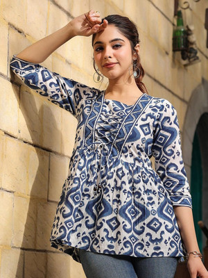 Mauka Women Floral Print Straight Kurta(Light Blue)