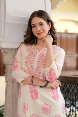 Shree Ramkrishna Fab Women Floral Print Straight Kurta(Pink)