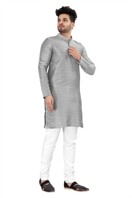 Yanshcreation Men Self Design Straight Kurta(Grey)
