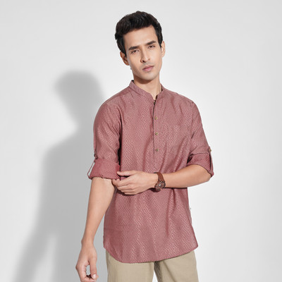 Indus Route by Pantaloons Men Solid Straight Kurta(Brown)