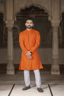 DHASU TRENDZ Men Solid Straight Kurta(Orange)