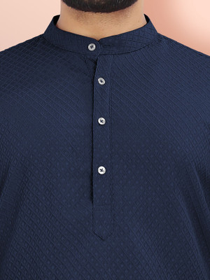 VeBNoR Men Solid Straight Kurta(Dark Blue)