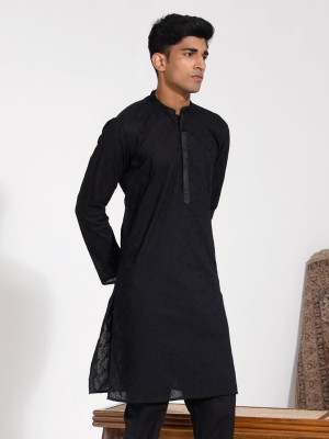 VASTRAMAY Men Solid Straight Kurta(Black)