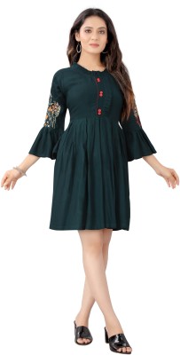 Nikunj Trading Women Embroidered Flared Kurta(Green)