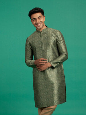 DIWAS by Manyavar Men Printed Straight Kurta(Green)