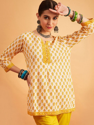 ANOUK Women Floral Print Straight Kurta(Yellow)