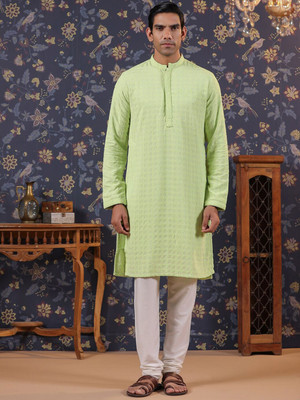House of Pataudi Men Embroidered Straight Kurta(Green)