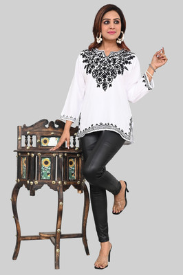 NAIDA Women Embroidered Straight Kurta(White)