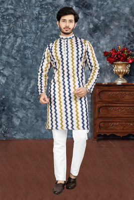 GRATITUDE ROCK Men Printed Straight Kurta(Multicolor)
