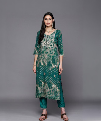 LIBAS Women Embroidered Straight Kurta(Green)