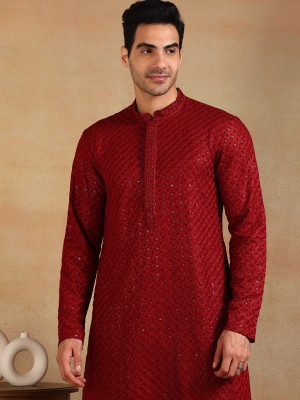 Ethnic Bay Men Embroidered Straight Kurta(Maroon)