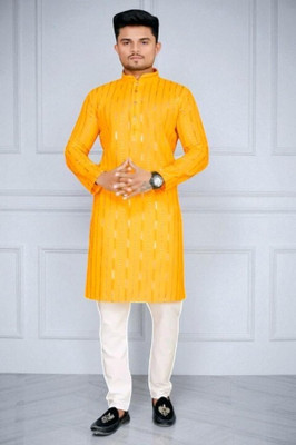 Biswas Trends Men Embellished Straight Kurta(Black)