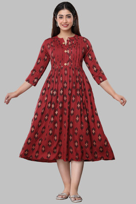 Baisaa Women Printed Flared Kurta(Maroon)