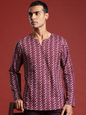 ANOUK Men Geometric Print Straight Kurta(Maroon)