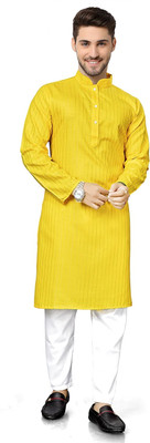 Vibhuti Men Solid Straight Kurta(Yellow)