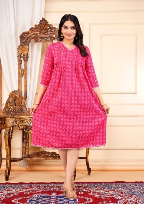 Dreamy Design Women Self Design A-line Kurta(Pink)