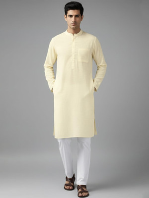 Yugnik Men Solid Straight Kurta(Beige)