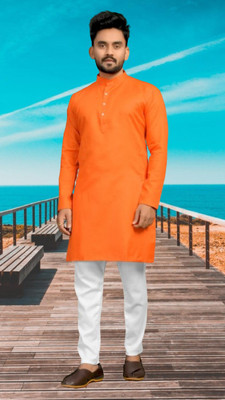 Mamta Biswas Men Solid Straight Kurta(Orange)