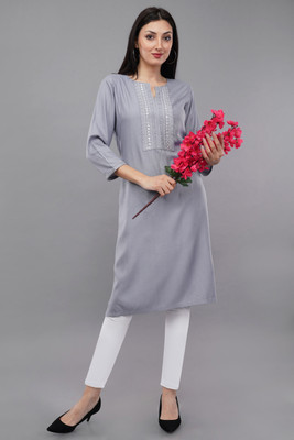 Avaasa by Shruthi Women Embroidered Straight Kurta(Grey)