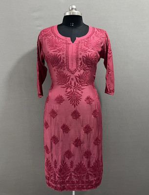 AMLIFESTYLE Women Embroidered Straight Kurta(Maroon)