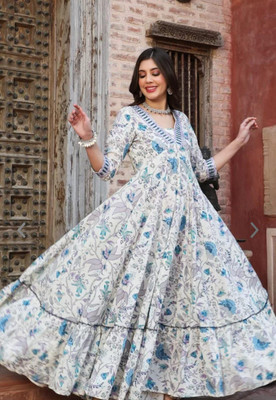 Maruti Fashion Women Floral Print, Printed, Embroidered Anarkali Kurta(Blue)