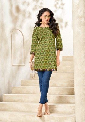 ABHI FAB Women Printed Straight Kurta(Green)