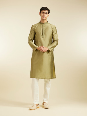 DIWAS by Manyavar Men Embroidered Straight Kurta(Green)
