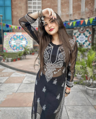 Chikankari by zainab Women Chikan Embroidery Straight Kurta(Black)