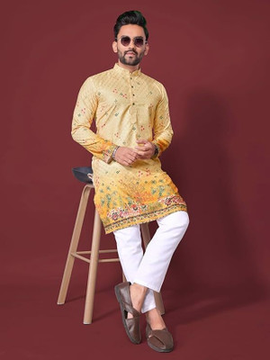 UZee Men Printed Straight Kurta(Orange)