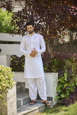See Designs Men Self Design Straight Kurta(White)
