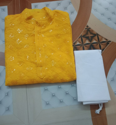 PUSHPA CHIKAN INDUSTRIES Men Embellished, Self Design Straight Kurta(Yellow)