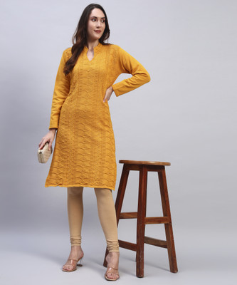DUCOHIVE Women Self Design Straight Kurta(Orange)