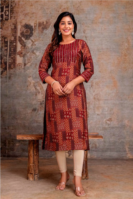 Adhisa Women Printed Straight Kurta(Maroon)