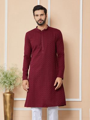 See Designs Men Self Design Straight Kurta(Maroon)