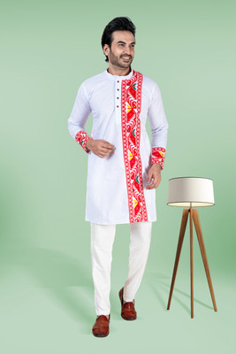 SANANDA STORE Men Self Design Straight Kurta(White, Red)