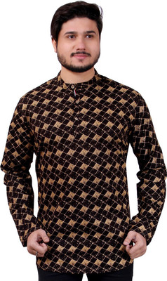 MADE IN THE SHADE Men Self Design Straight Kurta(Black, Beige)