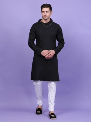 QISHTAR Men Solid A-line Kurta(Black)