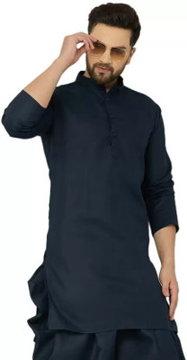 LookMakers Men Solid Straight Kurta(Dark Blue)