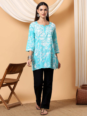 S R TEXTILE Women Embroidered Straight Kurta(Black)