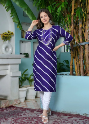 Wawlooks Women Striped Straight Kurta(Blue)