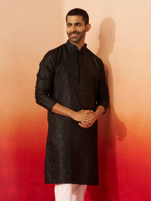 VASTRAMAY Men Embroidered Straight Kurta(Black)