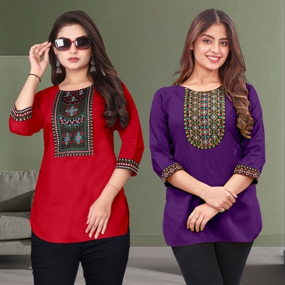 FSR Women Solid Straight Kurta(Multicolor)