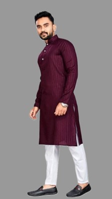 Anuj Fashion Men Solid A-line Kurta(Maroon)