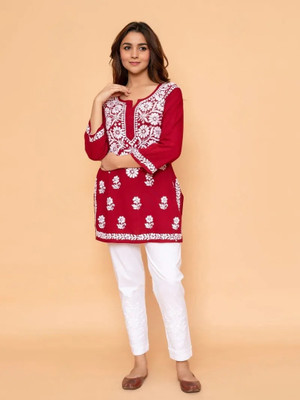 Moda Rapido Women Embroidered Straight Kurta(Red)