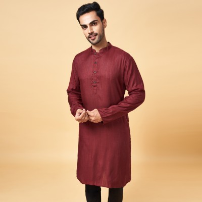 Indus Route by Pantaloons Men Self Design Straight Kurta(Maroon)