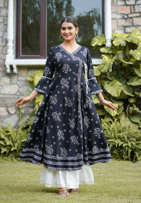 Yash Gallery Women Printed Anarkali Kurta(Black)