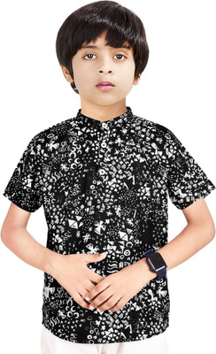 MADE IN THE SHADE Boys Self Design Straight Kurta(Black)