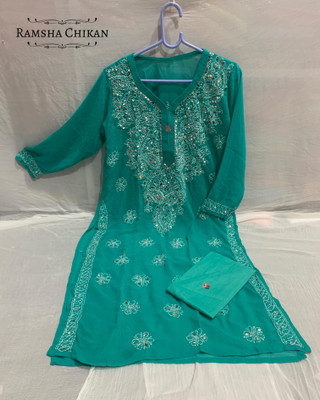 RAMSHA CHIKAN Women Embroidered Straight Kurta(Light Green)